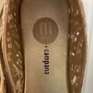 Flat shoes by Melissa